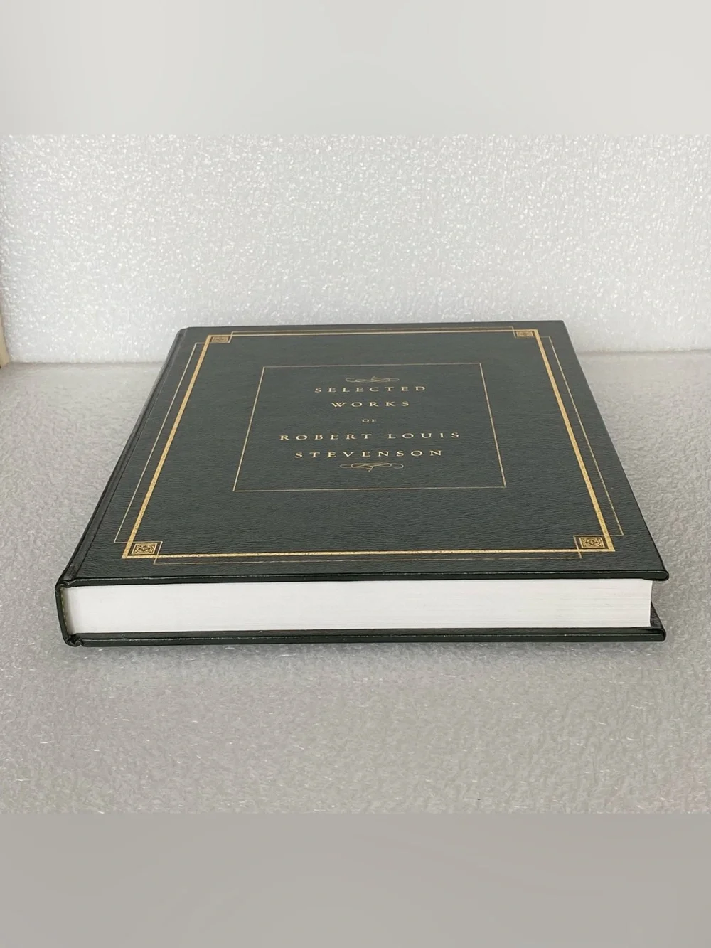 Selected Works Of Robert Louis Stevenson Mundus 2002 Oversized Leather Hardcover